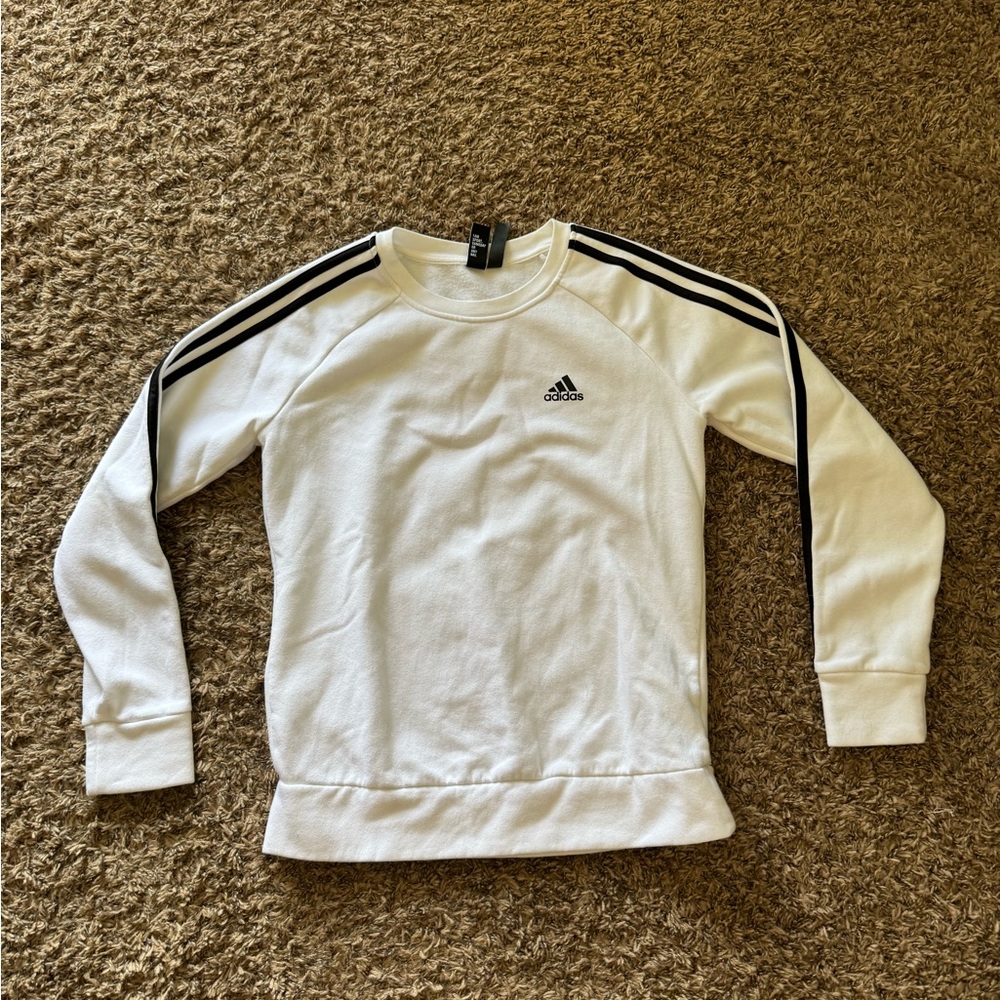 Size M adidas Sweatshirt